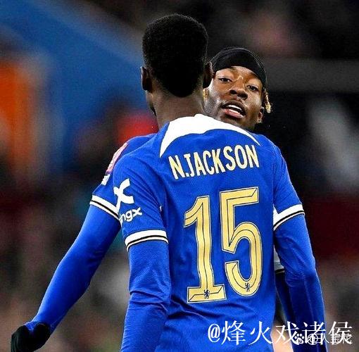 拜仁官宣:杰克逊将赴国家队备战非洲杯,祝他好运 拜仁官宣:杰克逊将赴国家队备战非洲杯,祝他好运